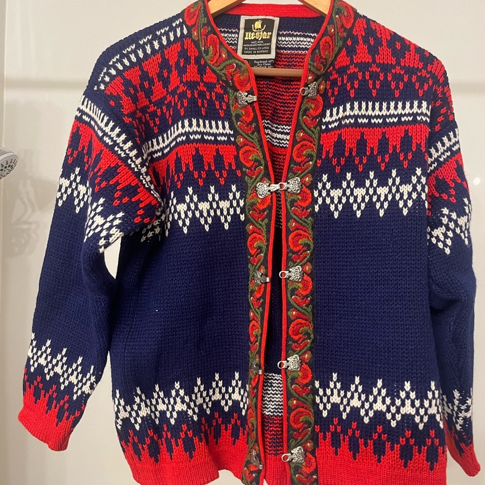 Nesjar wool sweater